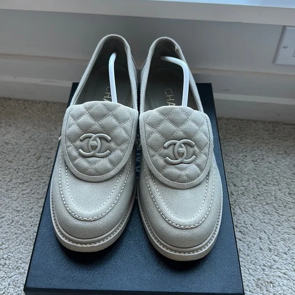 CHANEL グレー キャンバス ミュール CHANEL | Shoes | Chanel Loafers Canvas | Poshmark